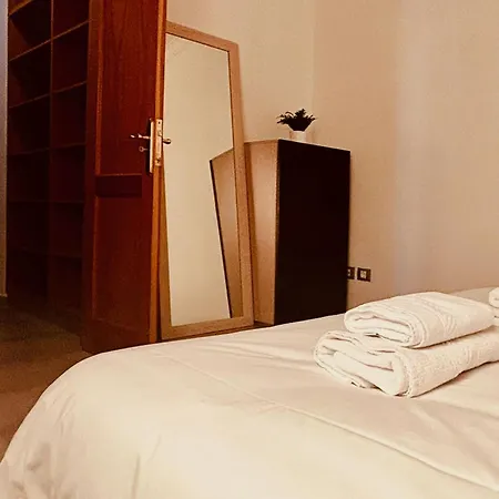 Click & Guest - Urban And Quiet House *