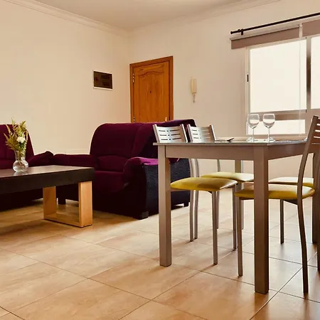 Click & Guest - Urban And Quiet House * Vecindario (Gran Canaria)