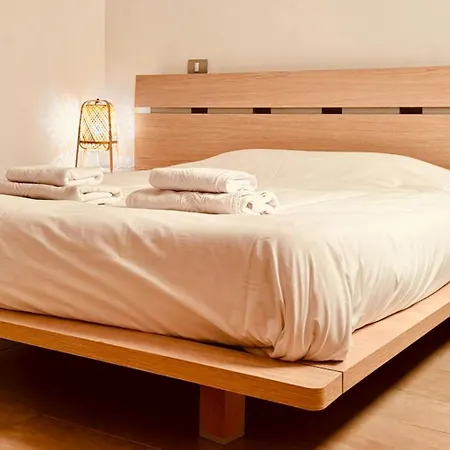 Click & Guest - Urban And Quiet House *