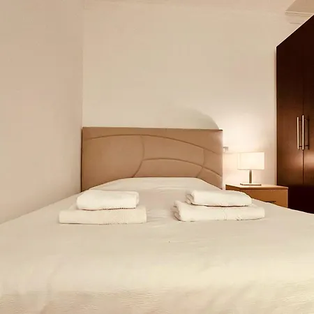 Apartment Click & Guest - Urban And Quiet House *