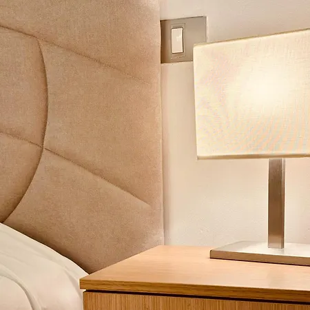 Apartamento Click & Guest - Urban And Quiet House *